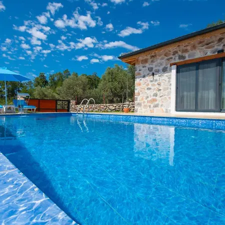 Blue Martins 1&2 Villa